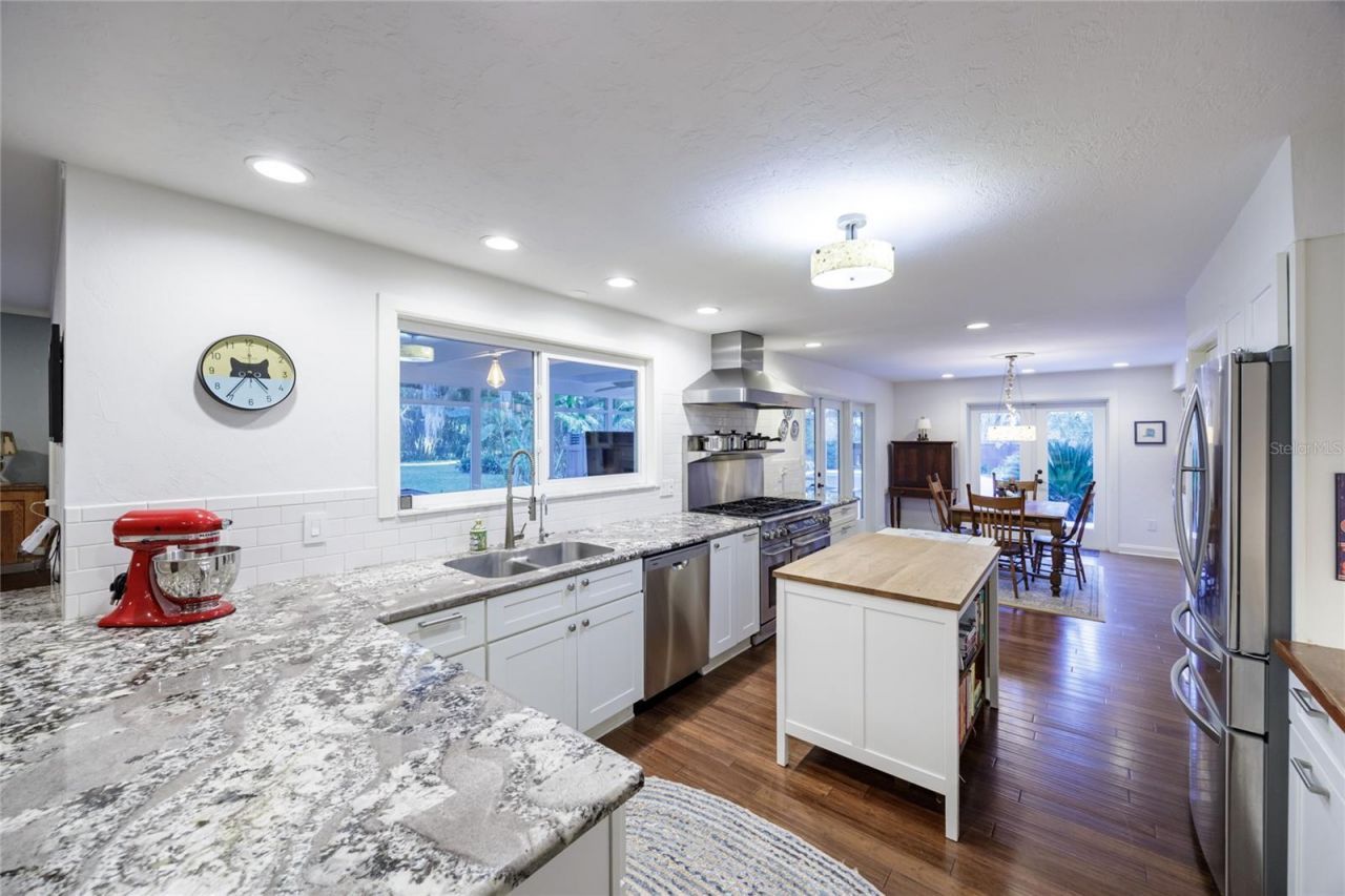 2006 NW 104th Way, Gainesville, FL 32606 Photo