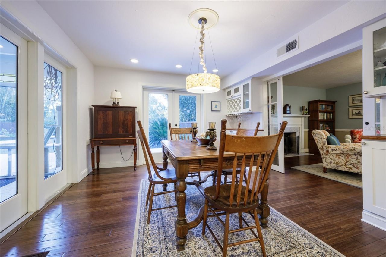 2006 NW 104th Way, Gainesville, FL 32606 Photo