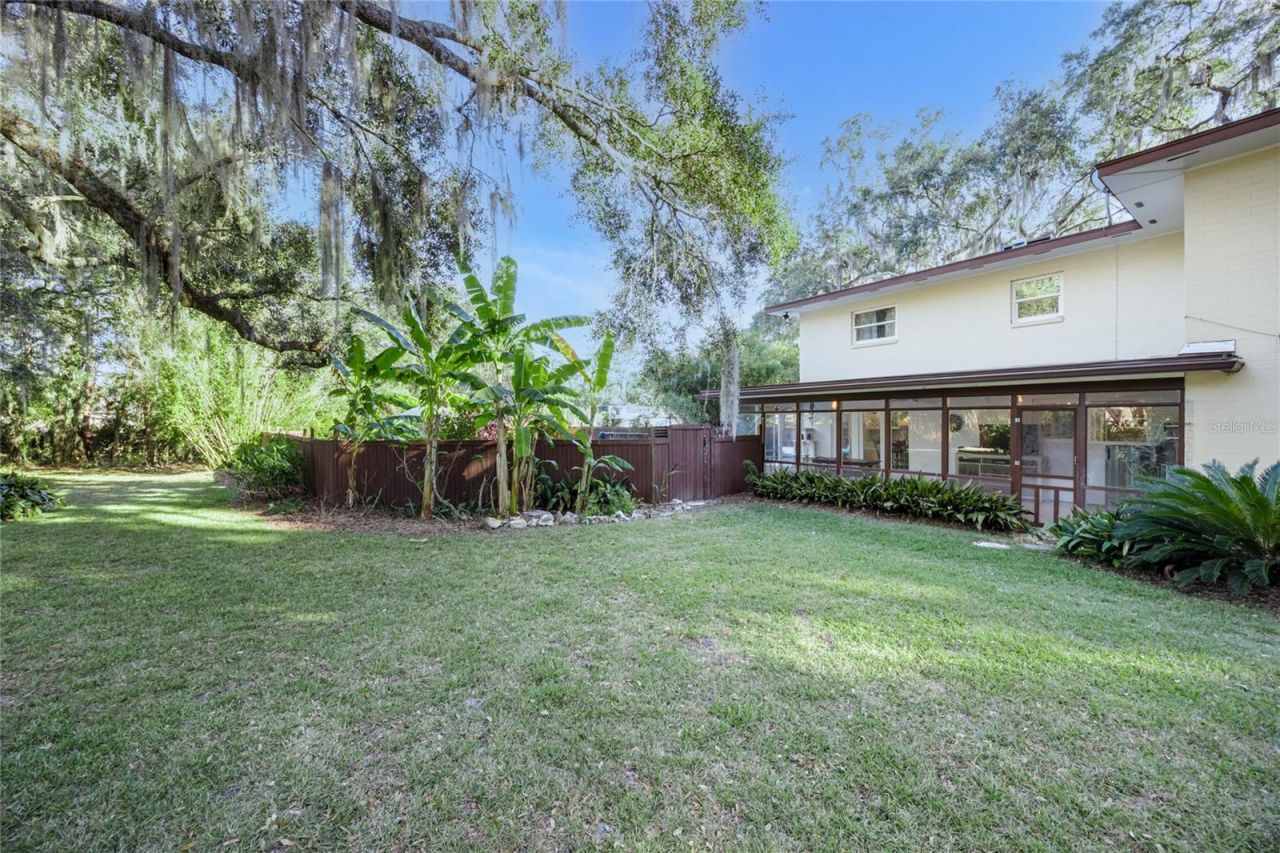 2006 NW 104th Way, Gainesville, FL 32606 Photo