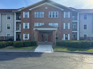 2425 Folkways Boulevard, Unit 228, Lincoln, NE 68521