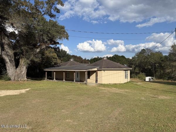 69 Buster Shaw Road, Lumberton, MS 39455