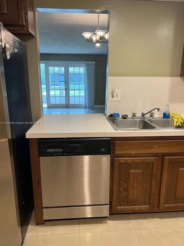 7552 Stirling Rd, Unit 115, Davie, FL 33024 Photo