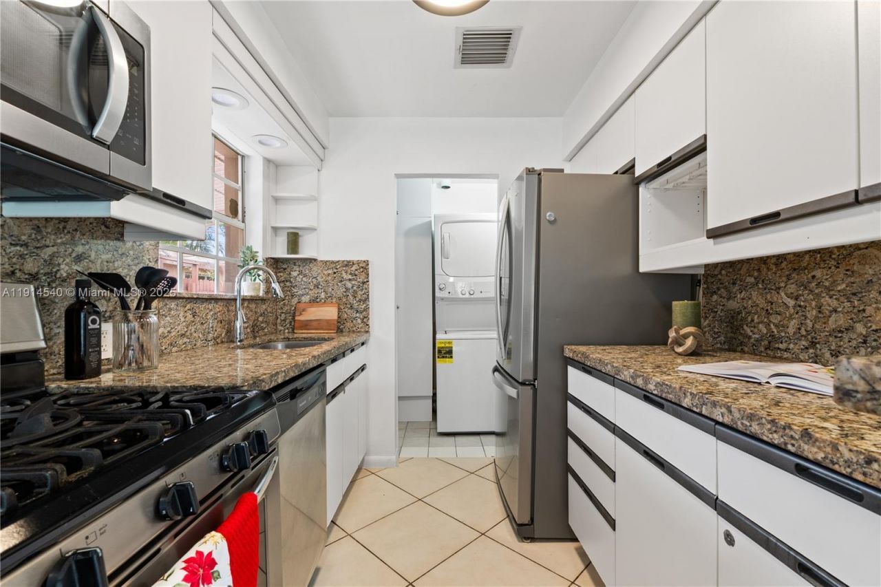 1443 Hollywood Blvd, Hollywood, FL 33020 Photo