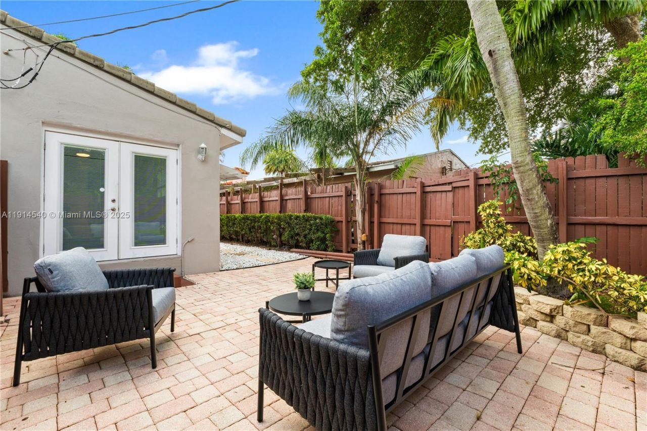 1443 Hollywood Blvd, Hollywood, FL 33020 Photo