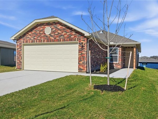 37778 W 208th Terrace, Edgerton, KS 66021