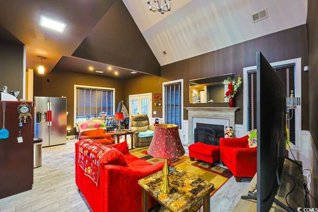 105 Rocko Dr. Photo 8