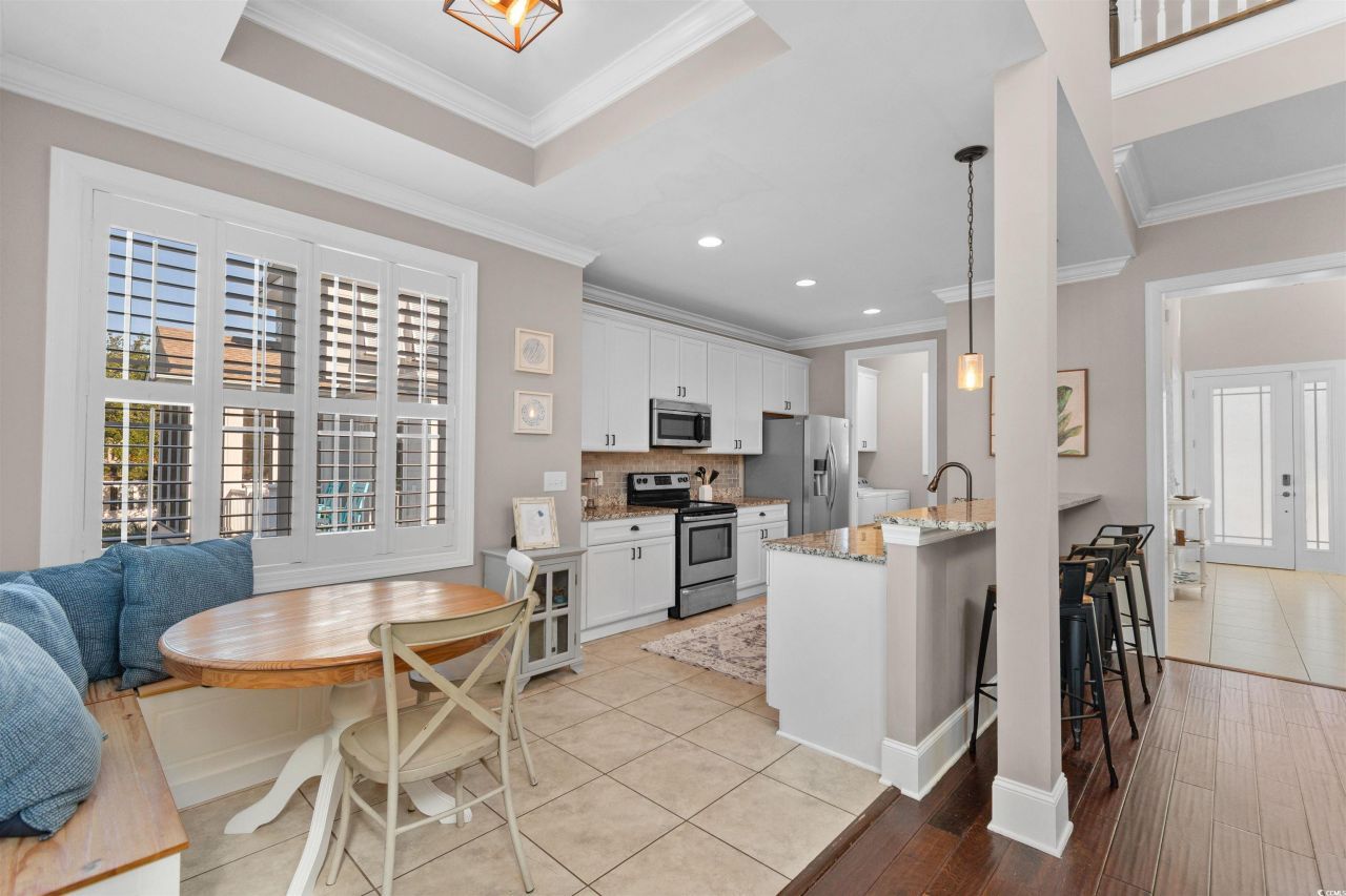 513 1st St. Photo 11