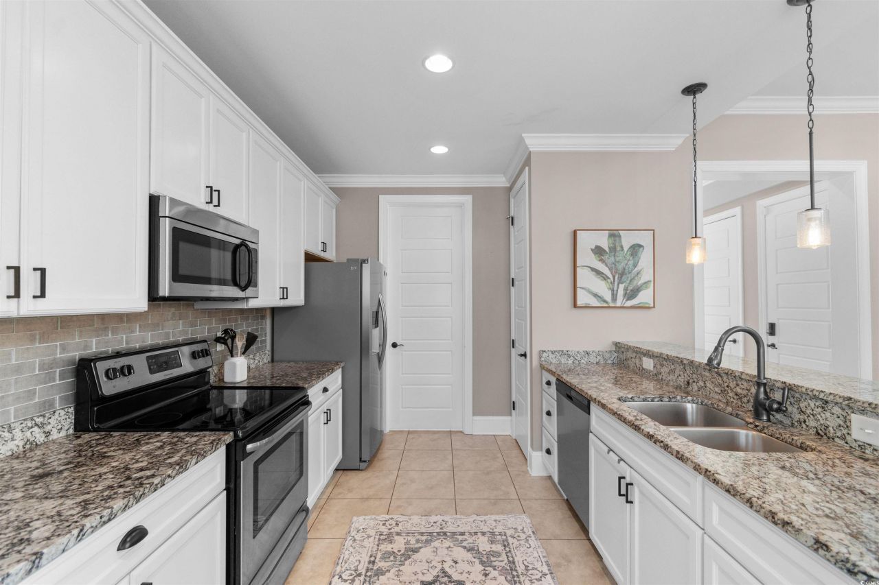 513 1st St. Photo 15