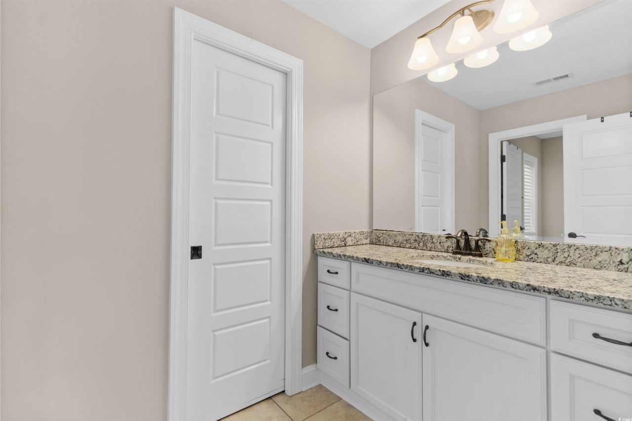 513 1st St. Photo 27