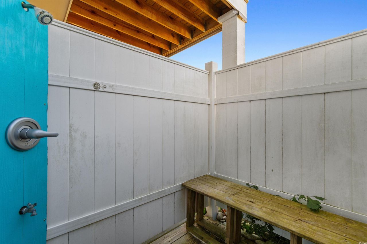 513 1st St. Photo 36