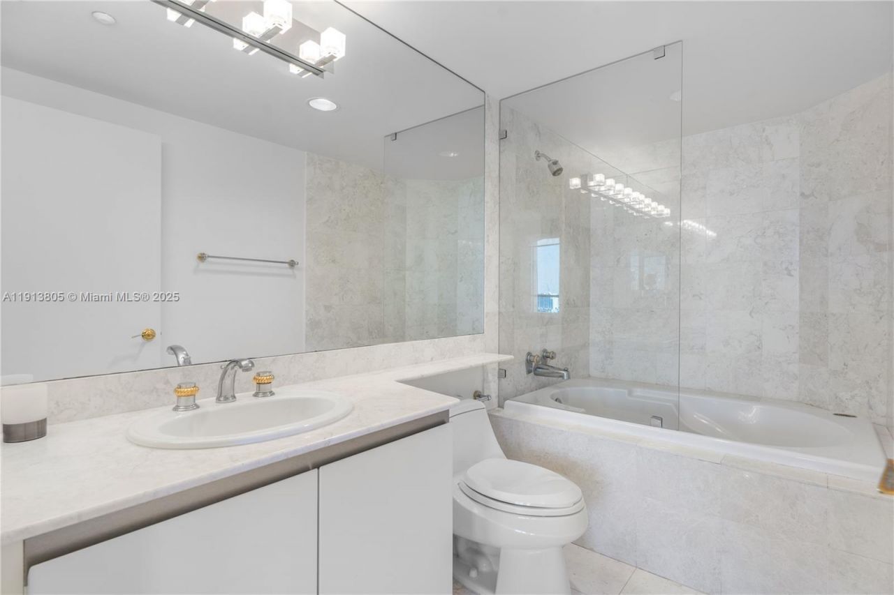 2600 Island Blvd, Unit 1605, Aventura, FL 33160 Photo