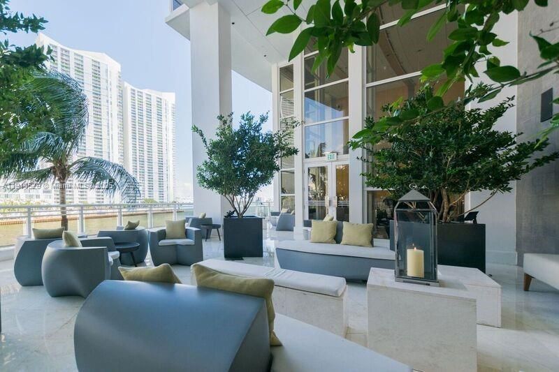 901 Brickell Key Blvd, Unit 906, Miami, FL 33131 Photo