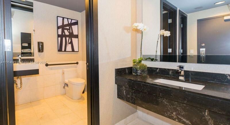 901 Brickell Key Blvd, Unit 906, Miami, FL 33131 Photo