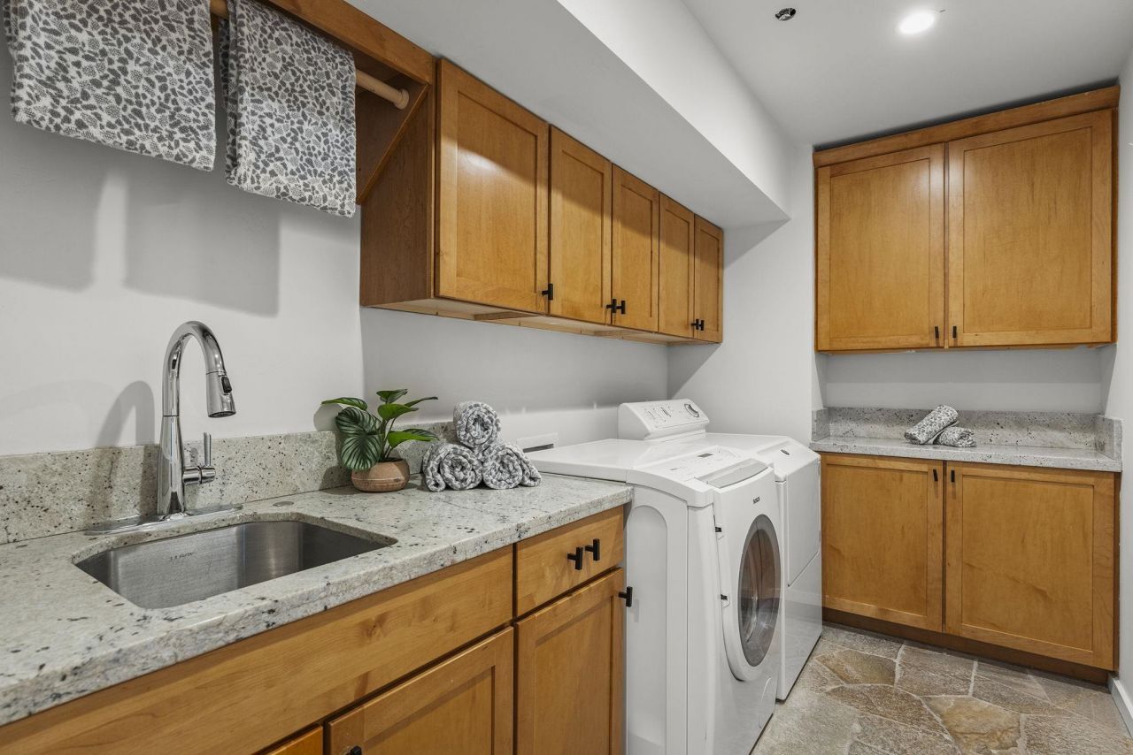 3060 Highlands Drive, Tahoe City, CA 96145 Photo