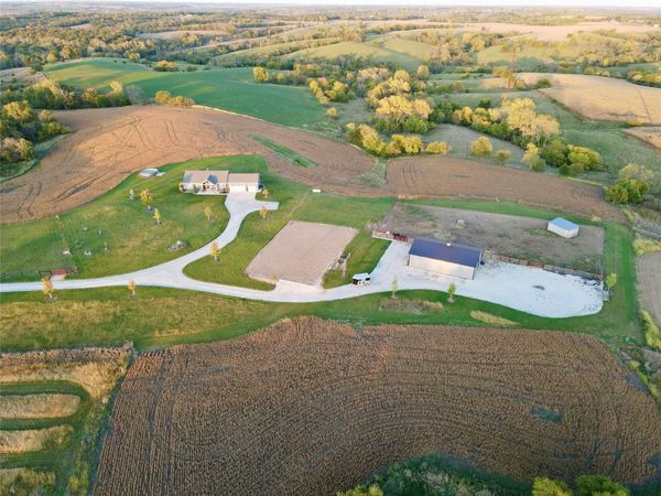 1930 Upland Trail, Prole, IA 50229