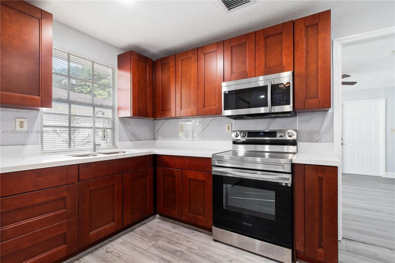 5519 NW 4th Ave, Miami, FL 33127 Photo