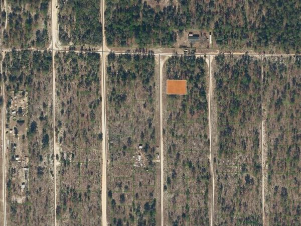 226 MAINE TERRACE, HAWTHORNE, FL 32640