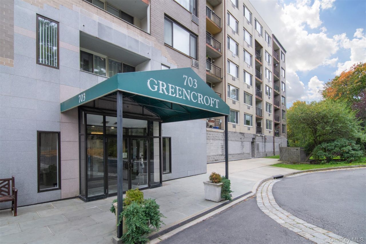 703 Pelham Road, Unit 407, New Rochelle, NY 10805 Main Photo