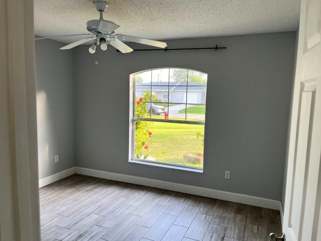 517 NW Sherbrooke Avenue, Port Saint Lucie, FL 34983 Photo