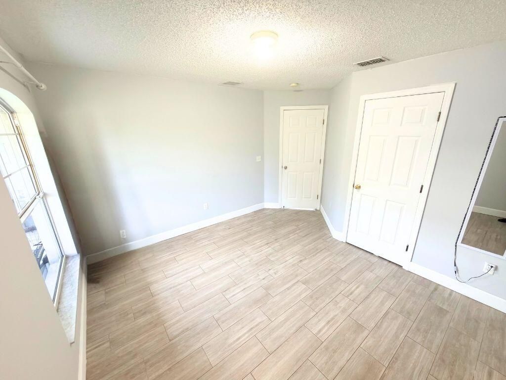 517 NW Sherbrooke Avenue, Port Saint Lucie, FL 34983 Photo