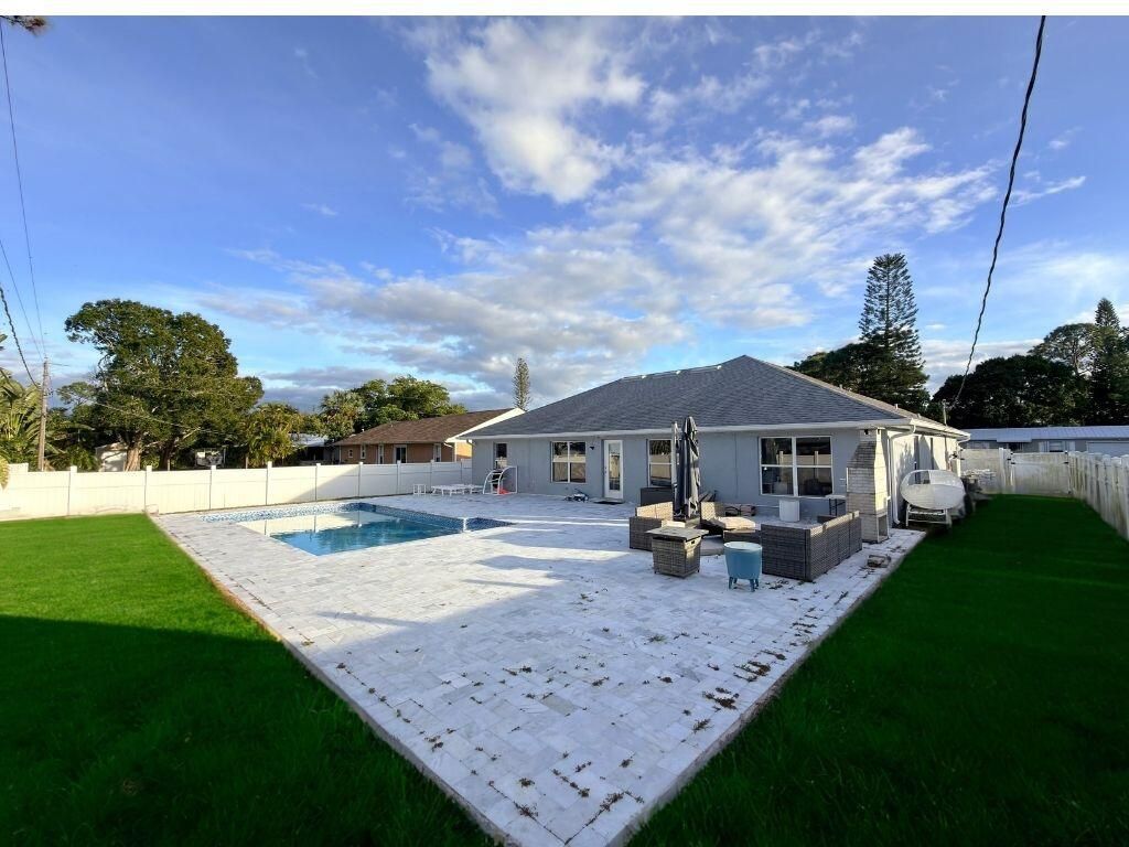 517 NW Sherbrooke Avenue, Port Saint Lucie, FL 34983 Photo