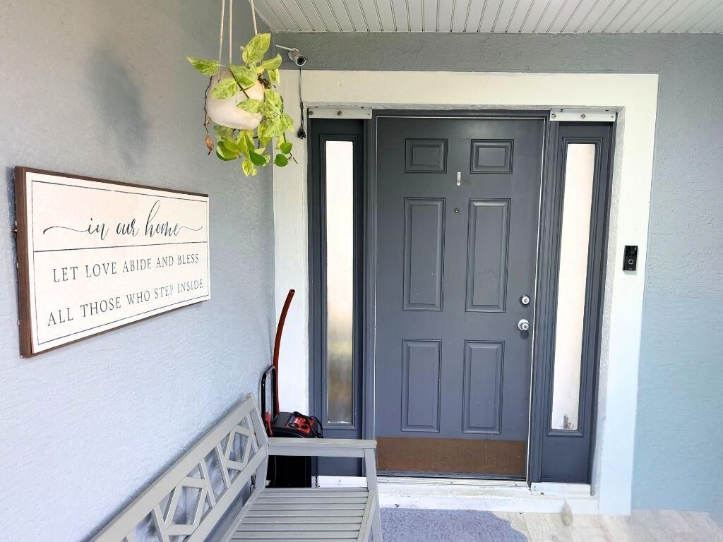 517 NW Sherbrooke Avenue, Port Saint Lucie, FL 34983 Photo