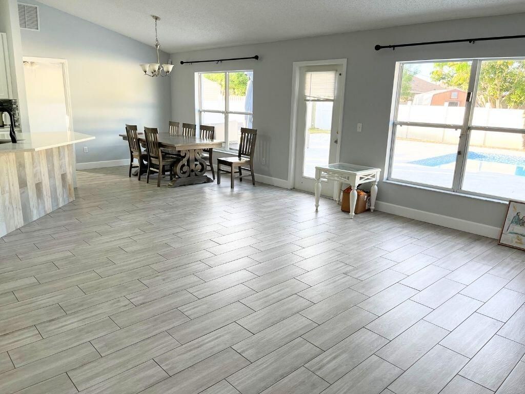 517 NW Sherbrooke Avenue, Port Saint Lucie, FL 34983 Photo