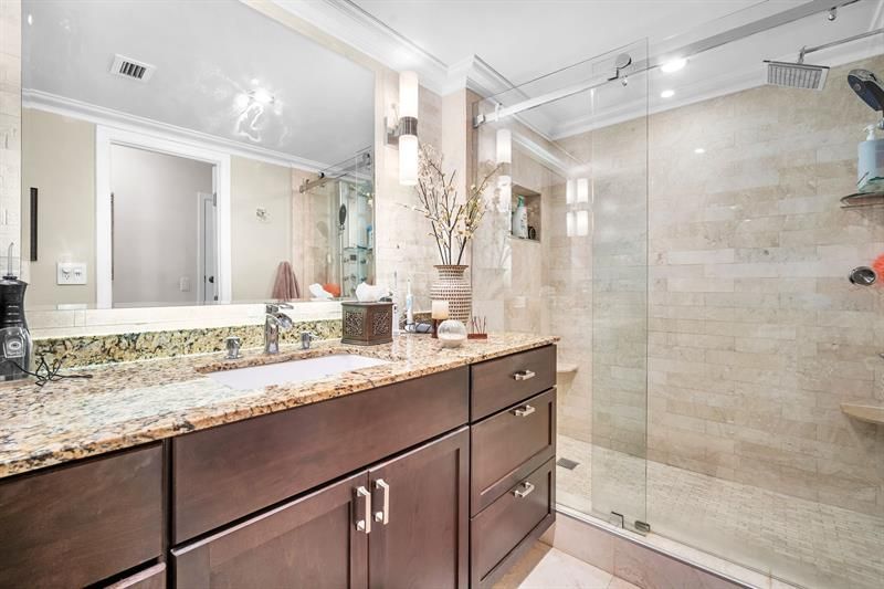 800 NE 195th St, Unit 601, Miami, FL 33179 Photo