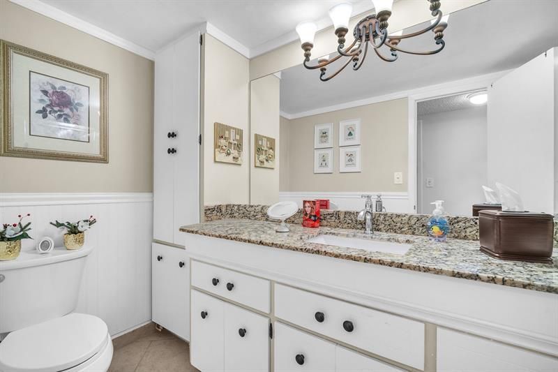 800 NE 195th St, Unit 601, Miami, FL 33179 Photo