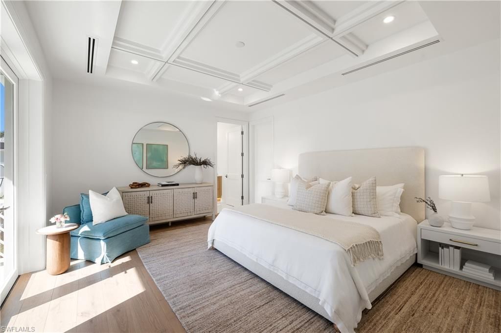 575 13th Ave S, Naples, FL 34102 Photo