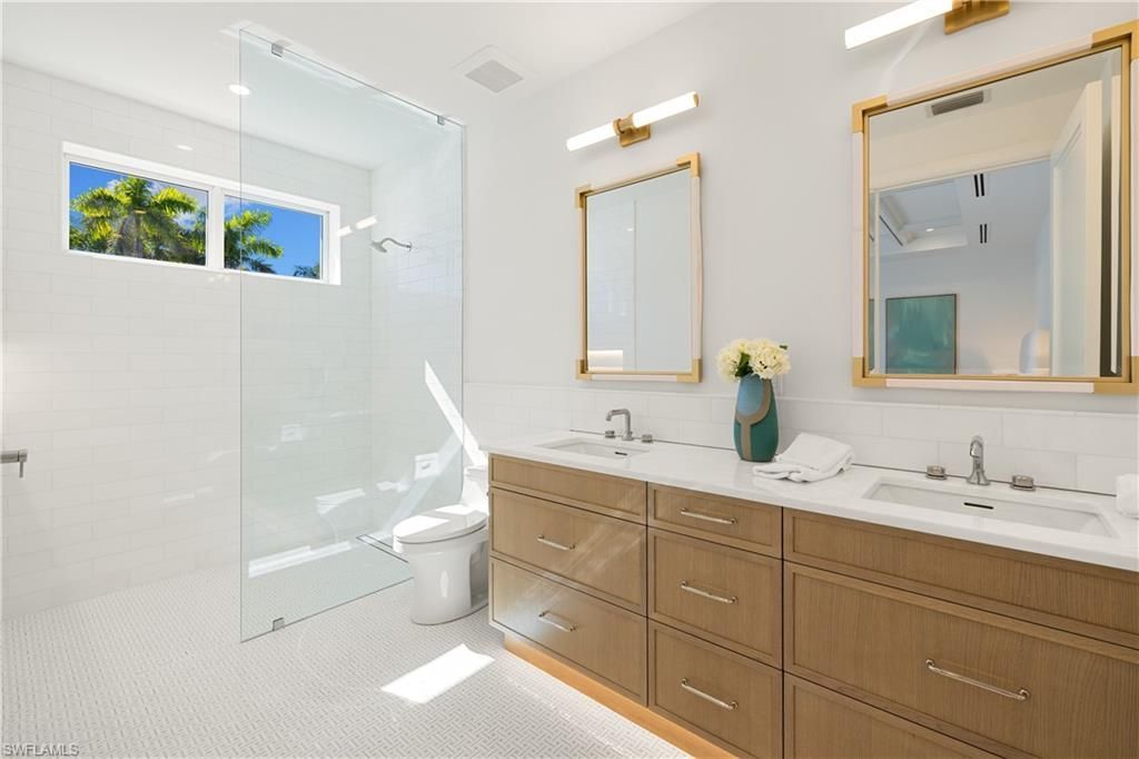 575 13th Ave S, Naples, FL 34102 Photo