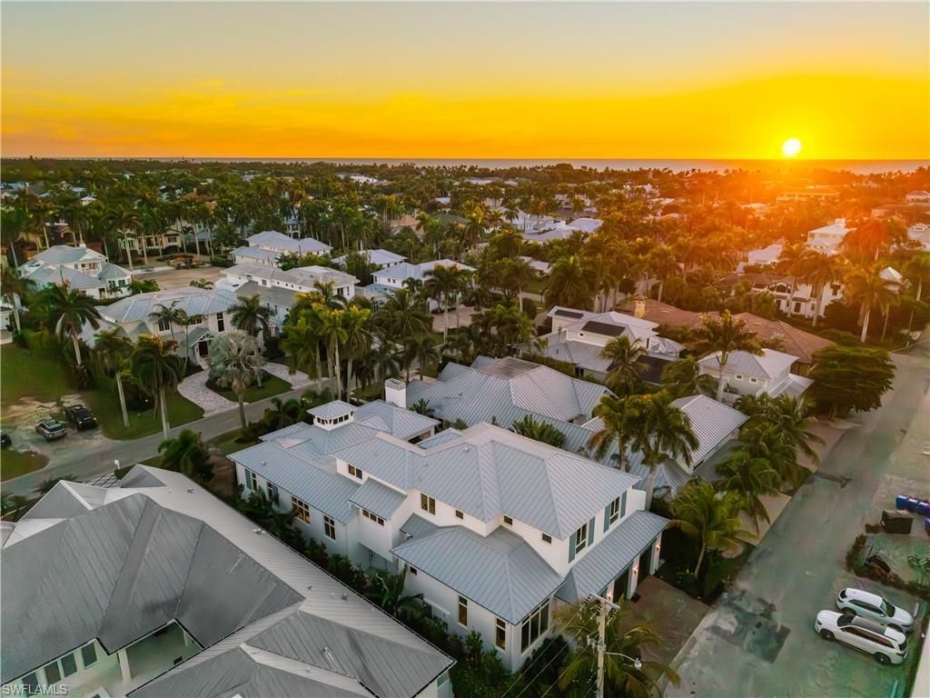 575 13th Ave S, Naples, FL 34102 Photo