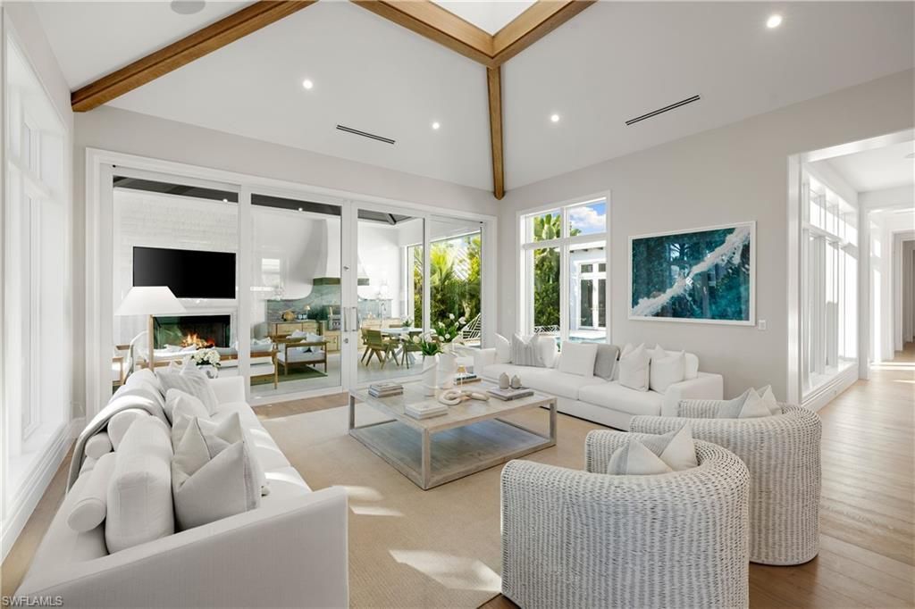 575 13th Ave S, Naples, FL 34102 Photo