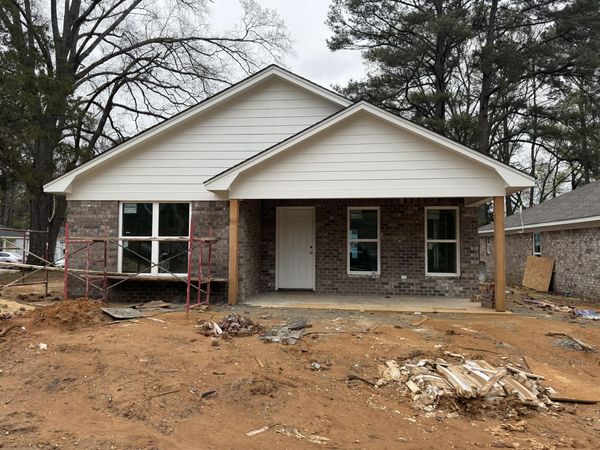 404 S Smith St., Tupelo, MS 38801