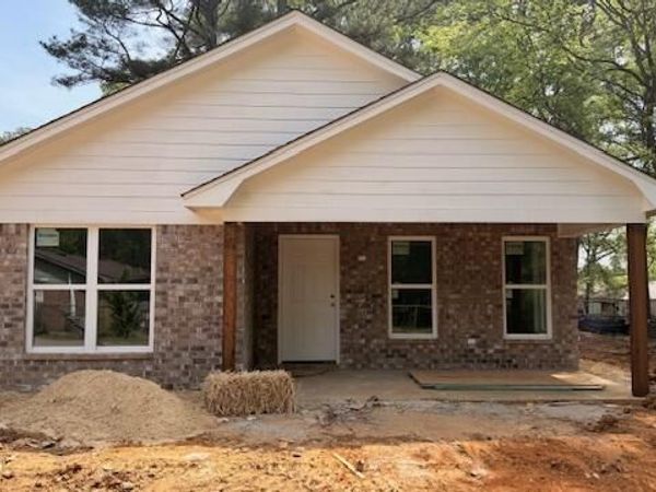 404 S Smith St., Tupelo, MS 38801