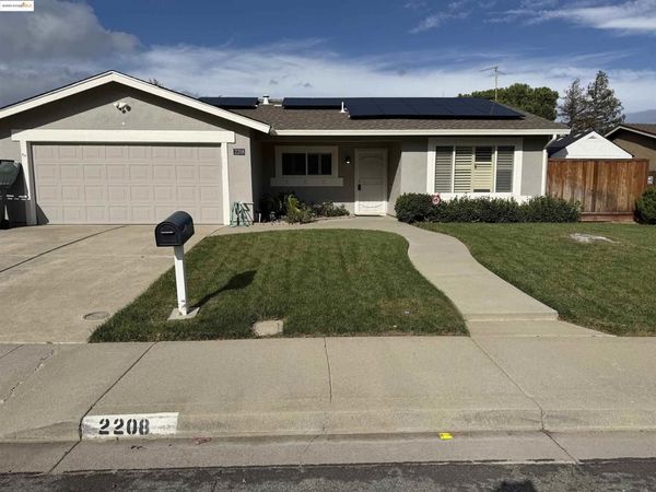 2208 Hamlin Dr, Antioch, CA 94509