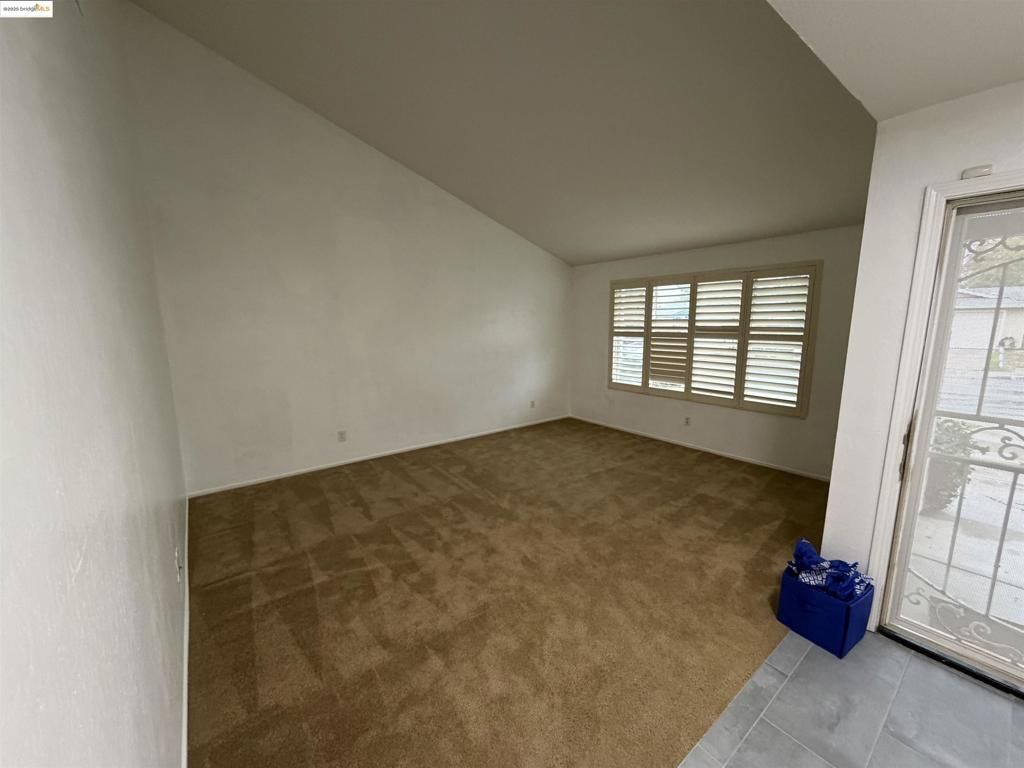 2208 Hamlin Dr, Antioch, CA 94509 Main Photo