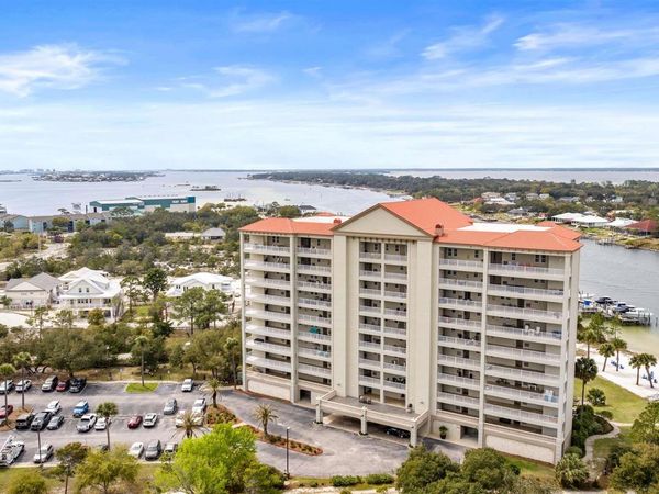 13928 River Rd, Unit 606, Pensacola, FL 32507
