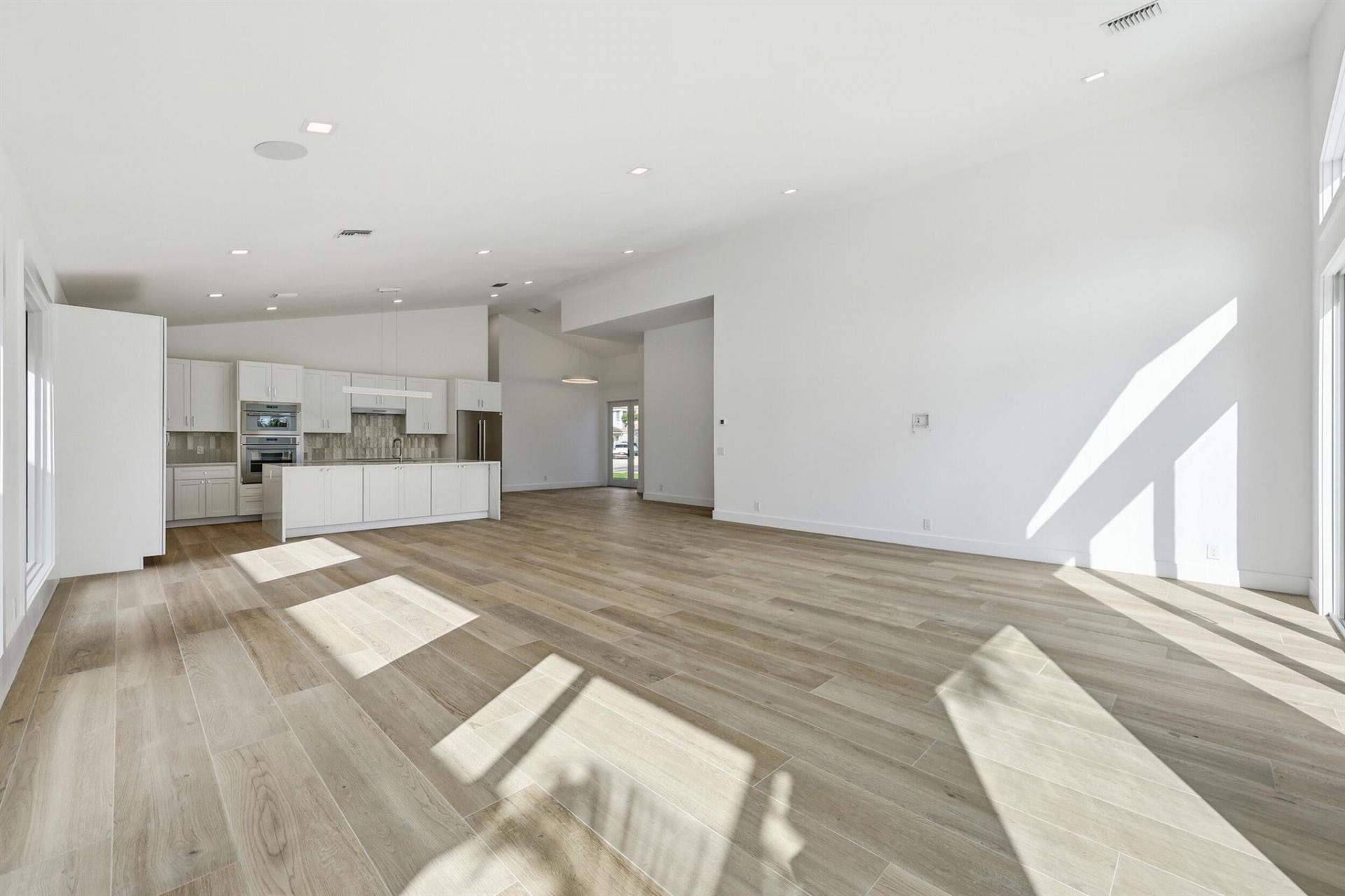 13878 Palm Grove Place, Palm Beach Gardens, FL 33418 Photo