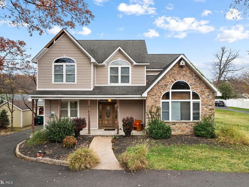 827 Hulmeville Road, Langhorne, PA 19047 Main Photo