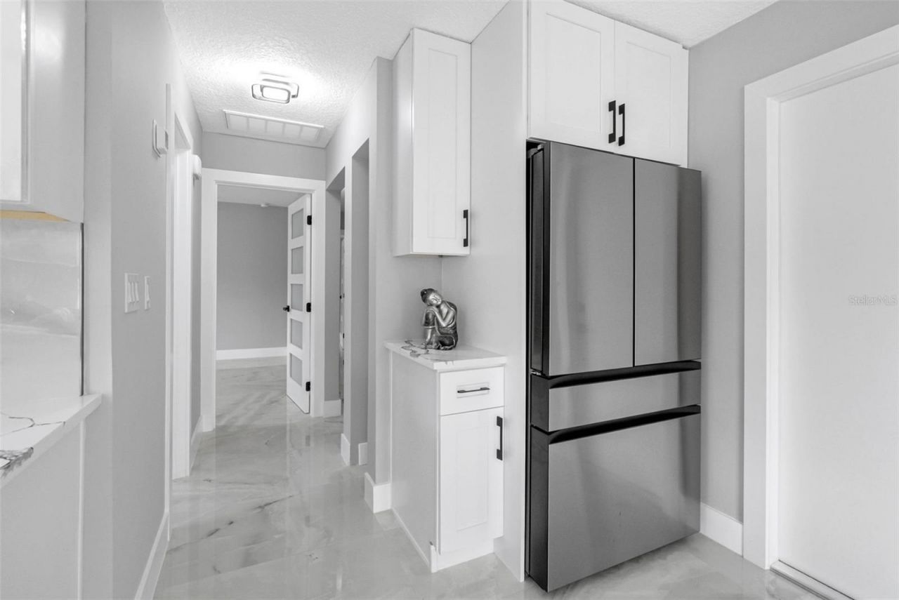 1861 Shore Acres Boulevard Ne, Saint Petersburg, FL 33703 Photo