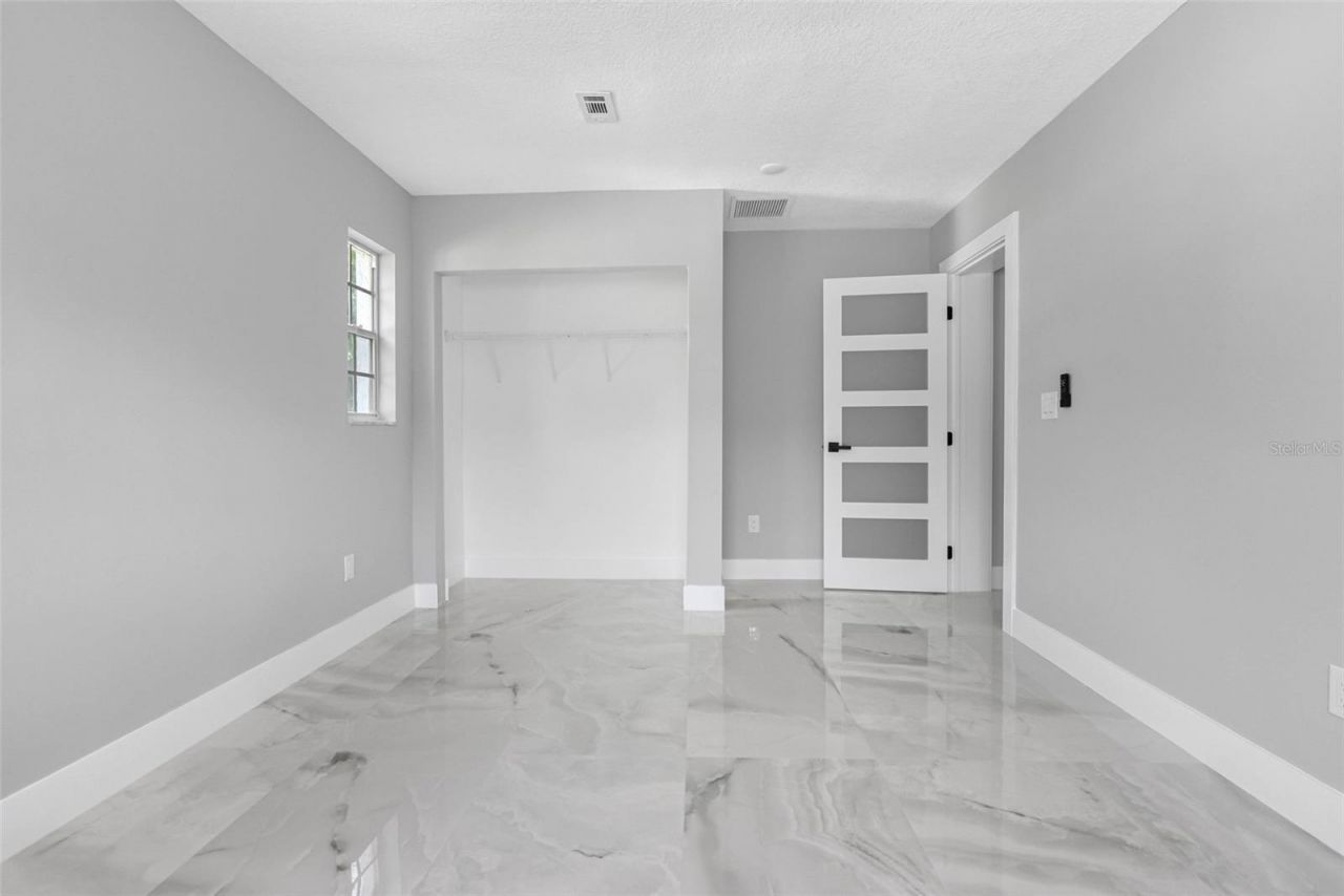 1861 Shore Acres Boulevard Ne, Saint Petersburg, FL 33703 Photo