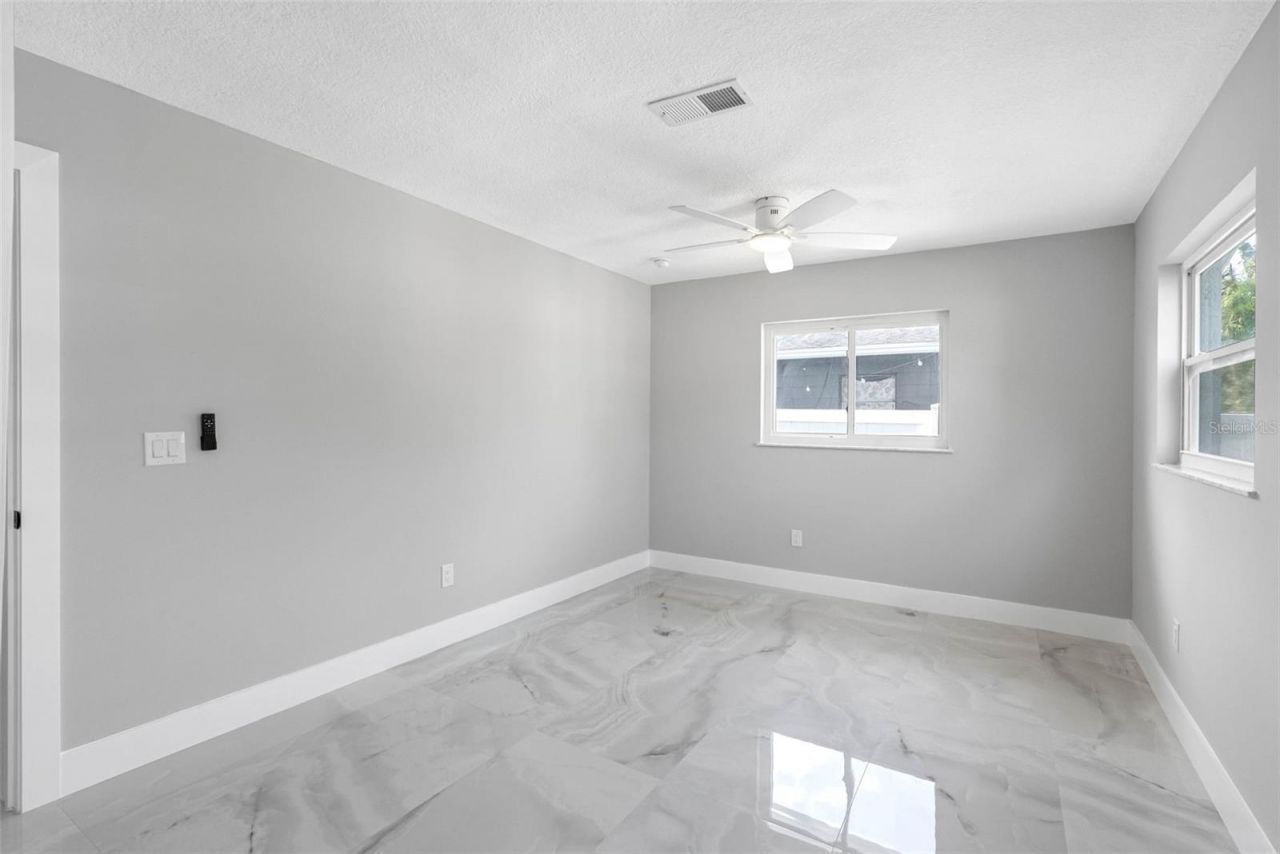 1861 Shore Acres Boulevard Ne, Saint Petersburg, FL 33703 Photo