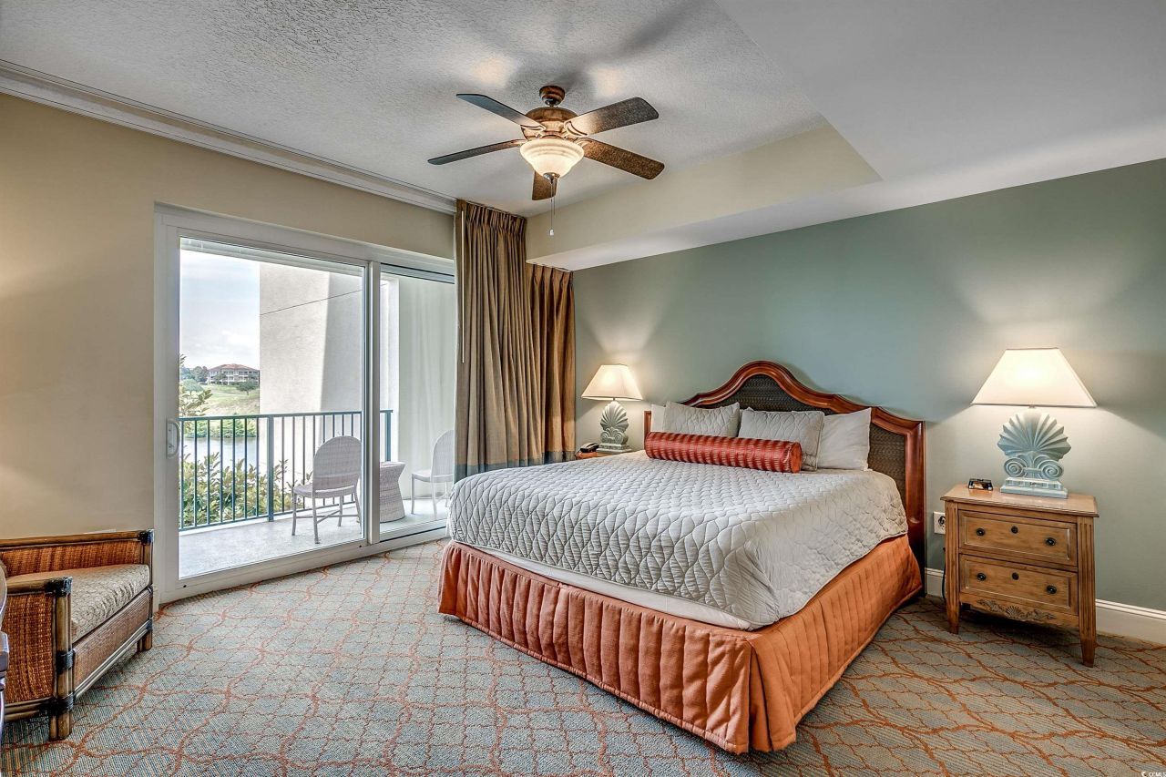 8121 Amalfi Pl. Photo 11