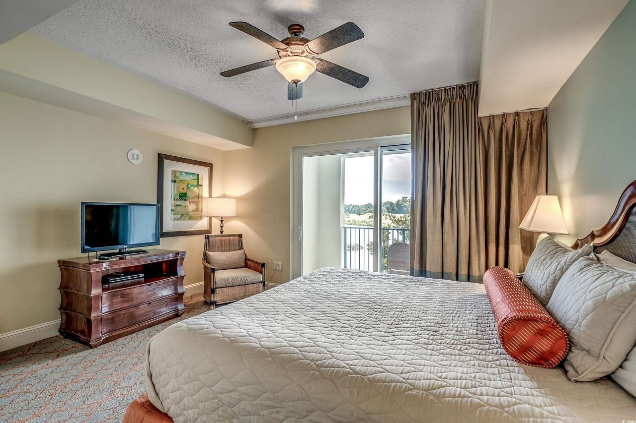 8121 Amalfi Pl. Photo 12