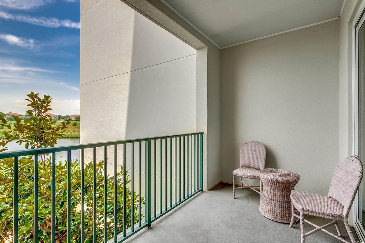 8121 Amalfi Pl. Photo 23