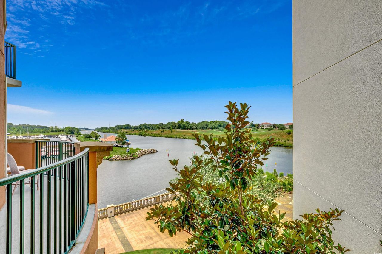 8121 Amalfi Pl. Photo 25