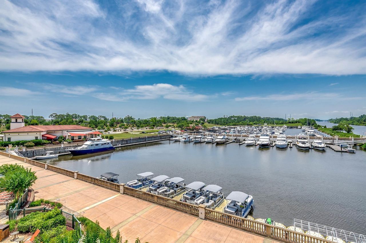 8121 Amalfi Pl. Photo 27