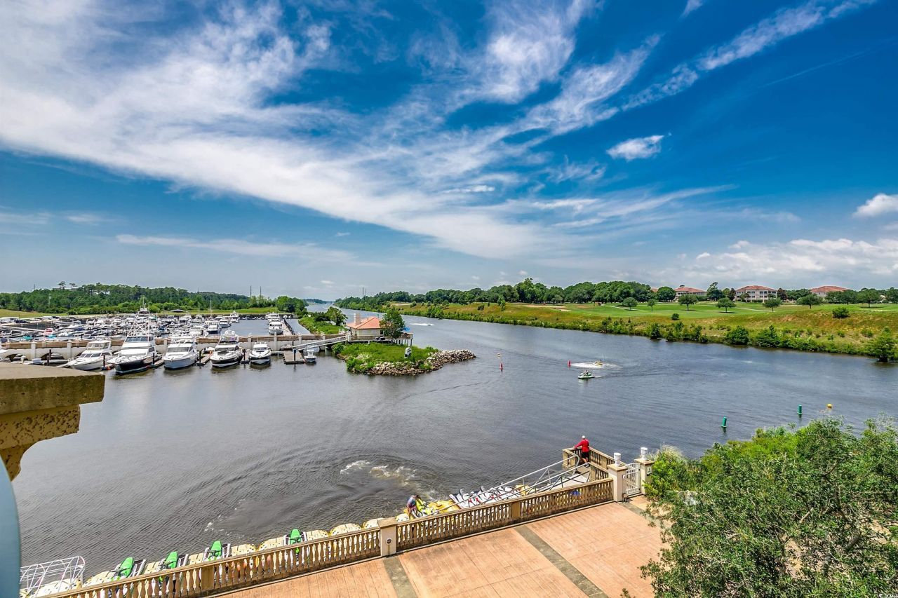 8121 Amalfi Pl. Photo 32