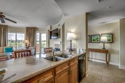 8121 Amalfi Pl. photo 4